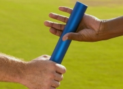 开云世界杯-什么？F1新赛季揭幕战热火斩落篮网？我差点以为维斯塔潘改行打篮球了！